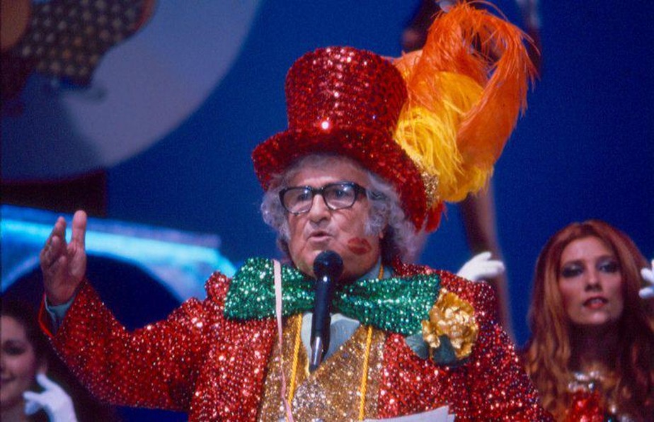 Chacrinha | Memoriaglobo RC-7 / TEMA DE CHACRINHA