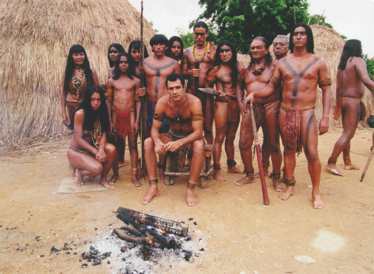 Vídeo Show  Fã de Uga Uga? Reveja o índio Tatuapú personagem de